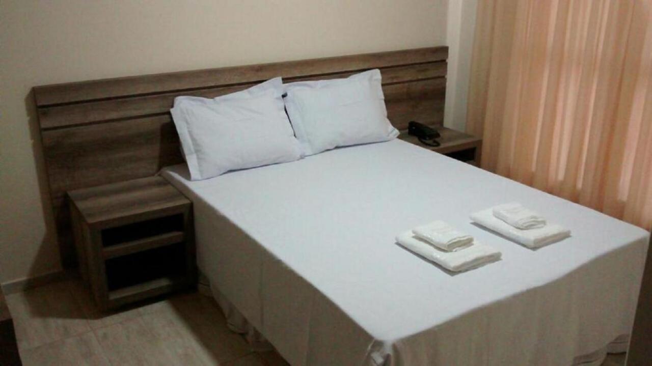 Open Hotel Telemaco Borba Exterior photo